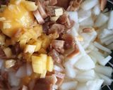 A picture of step 1 of Juicy Tangy Fruit Chaat.