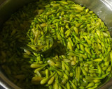 Foto langkah ke 2 dari resep Tumis Bunga Pepaya Teri (tips agar tdk pait).