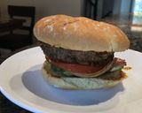 A picture of step 3 of Avocado hamburger.