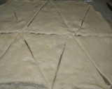 Foto del paso 2 de la receta: Medialunas de harina leudante Pureza