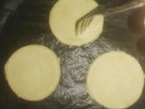 Milk cracker