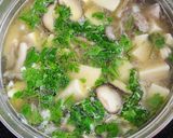 Hình bước làm 2 của món Canh nấm đậu hũ non