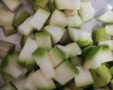 A picture of step 1 of Mix veggies gravy.