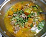 Hình bước làm 4 của món Bí ngô hầm xương