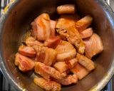 A picture of step 3 of Thịt Kho Tiêu (Vietnamese Braised Black Pepper Pork).