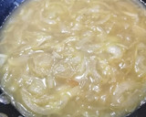 Foto del paso 4 de la receta: Solomillo de pavo con salsa de cebolla