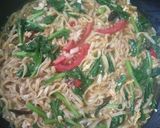 Foto langkah ke 4 dari resep Ifumie kuah telur boncabe #49.