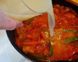 Foto del paso 5 de la receta Tiras de solomillo de cerdo guisadas con verduras