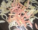 A picture of step 1 of Stir fry Mushroom paneer mix veggies 🍄🍄🍄.