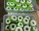 Foto langkah ke 1 dari resep Kue putu ayu.