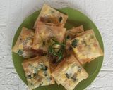 Foto langkah ke 7 dari resep Martabak Telur Mini.