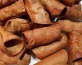 Foto del passaggio 3 della ricetta Cannoli siciliani con cioccolato e pistacchio