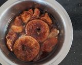 A picture of step 1 of Makhana dry fruits shake.