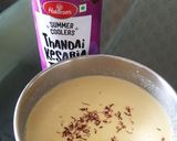 A picture of step 3 of Thandai kulfi.