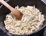 Une image de l'étape 8 de Gratin de pommes de terre, navets et panais à la tomate et lard.