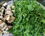 A picture of step 1 of Palak Baingan ki Sabji.