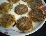 A picture of step 2 of Chatpata potato & peas tikki chaat(aloo & mutter tikki chaaat).