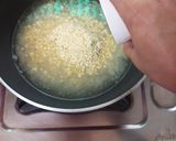 A picture of step 1 of Oats and egg appe.