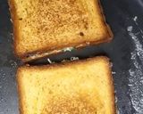 A picture of step 3 of Spinach Corn Sandwich.