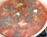 Foto del passaggio 5 della ricetta Carne al forno con patate e sugo di pomodoro