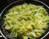 કોબીજ બટેકા નું શાક (Cabbage Bataka Shak Recipe In Gujarati) રેસીપી સ્ટેપ1ફોટો