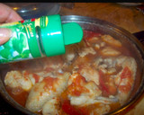 Foto del paso 4 de la receta: Pollo con tomate y pimientos rojos