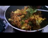 फूलगोभी मटर टमाटर सब्जी(Phoolgobhi matar tamatar ki sabzi recipe in Hindi) रेसिपी चरण 12 फोटो
