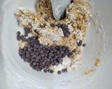 Foto del paso 2 de la receta: Galletas de avena, nueces y chips de chocolate 🍫 ¡Crocantes!