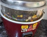 A picture of step 2 of Steam veggies.
