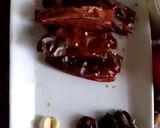 A picture of step 3 of Talhar n katara chutney.