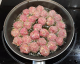 Foto del paso 1 de la receta: Albóndigas a la jardinera 🥕🍄🥔