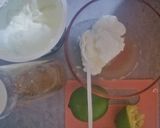 A picture of step 1 of Lemon Yogurt Carlota.