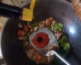 Foto langkah ke 3 dari resep Oseng Cumi Asin Pedas Manis.