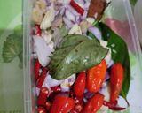 Foto langkah ke 2 dari resep Sup ikan patin simple.