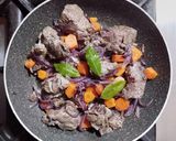 A picture of step 3 of Seared Boiled Beef with Onions (Leftover Recipe).