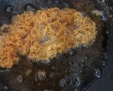 Foto langkah ke 7 dari resep Ayam Goreng Kremes.