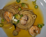 Foto del paso 7 de la receta: Spaghetti con verdura y langostinos al ajillo