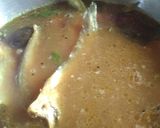 A picture of step 3 of Folui fish curry with vegetable.