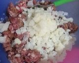 Foto del paso 1 de la receta: Buñuelos de carne y coliflor