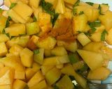 A picture of step 3 of Musk melon mint salad.