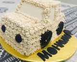 A picture of step 5 of Car cake.