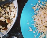 Foto del passaggio 3 della ricetta Tagliatelle ai funghi porcini dell'Etna