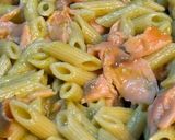 Foto del passaggio 5 della ricetta Maccheroni con Crema di Asparagi e Salmone Affumicato