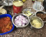 A picture of step 1 of Amritsari Chole Chicken.