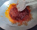 A picture of step 1 of Murmura laddu.