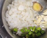 A picture of step 3 of Pav bhaji.