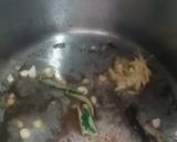A picture of step 2 of Dal Palak.