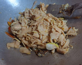 Foto langkah ke 6 dari resep Tumis rebung pedas.