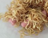 Foto langkah ke 2 dari resep Sosis Gulung Mi (Tanpa Telur).