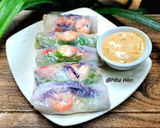 Foto langkah ke 3 dari resep Vietnamese Spring Rolls.